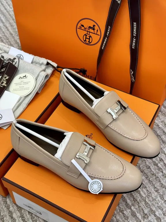 Hermes Shoe 